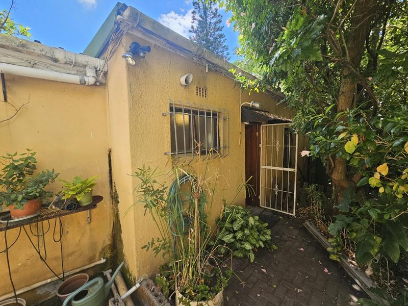 To Let 1 Bedroom Property for Rent in Rondebosch Western Cape